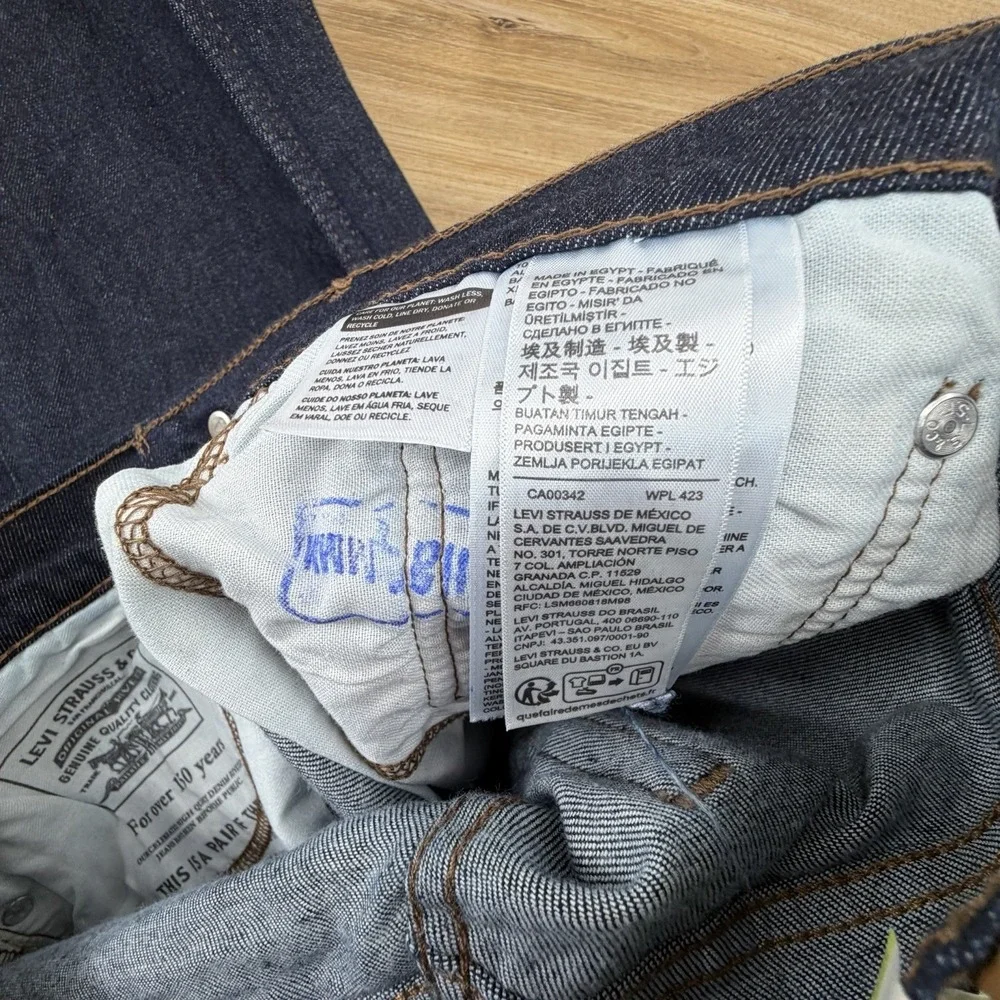 NWT Men's Levi's 502 Taper Stretch Dark Blue Jeans Size 32